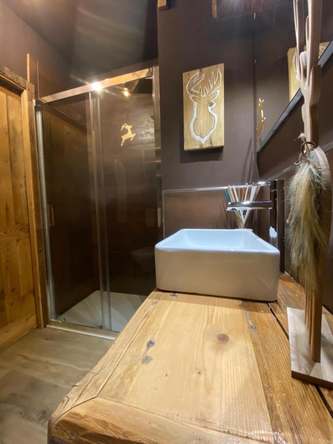Calore Di Una Casa Di Montagna Campitello di Fassa Bagian luar foto