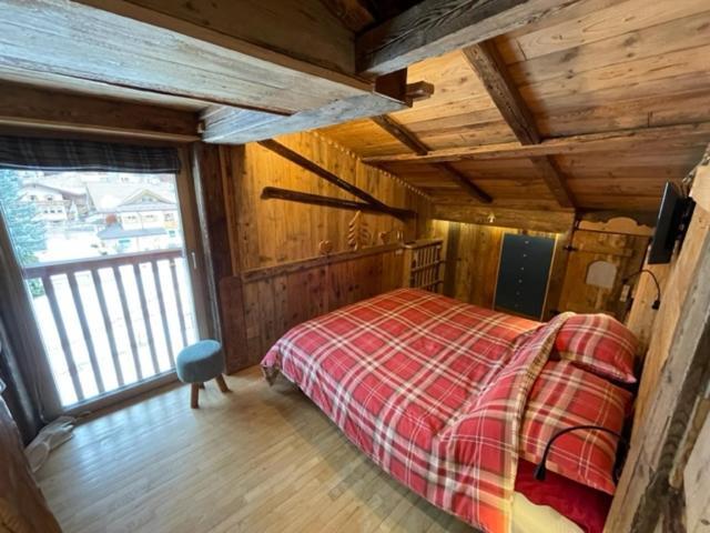 Calore Di Una Casa Di Montagna Campitello di Fassa Bagian luar foto