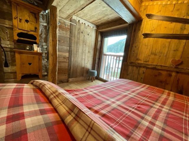 Calore Di Una Casa Di Montagna Campitello di Fassa Bagian luar foto