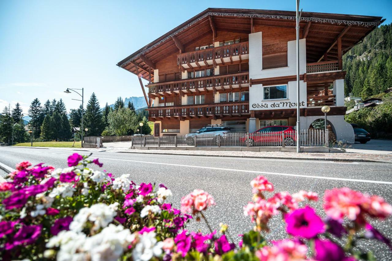 Calore Di Una Casa Di Montagna Campitello di Fassa Bagian luar foto